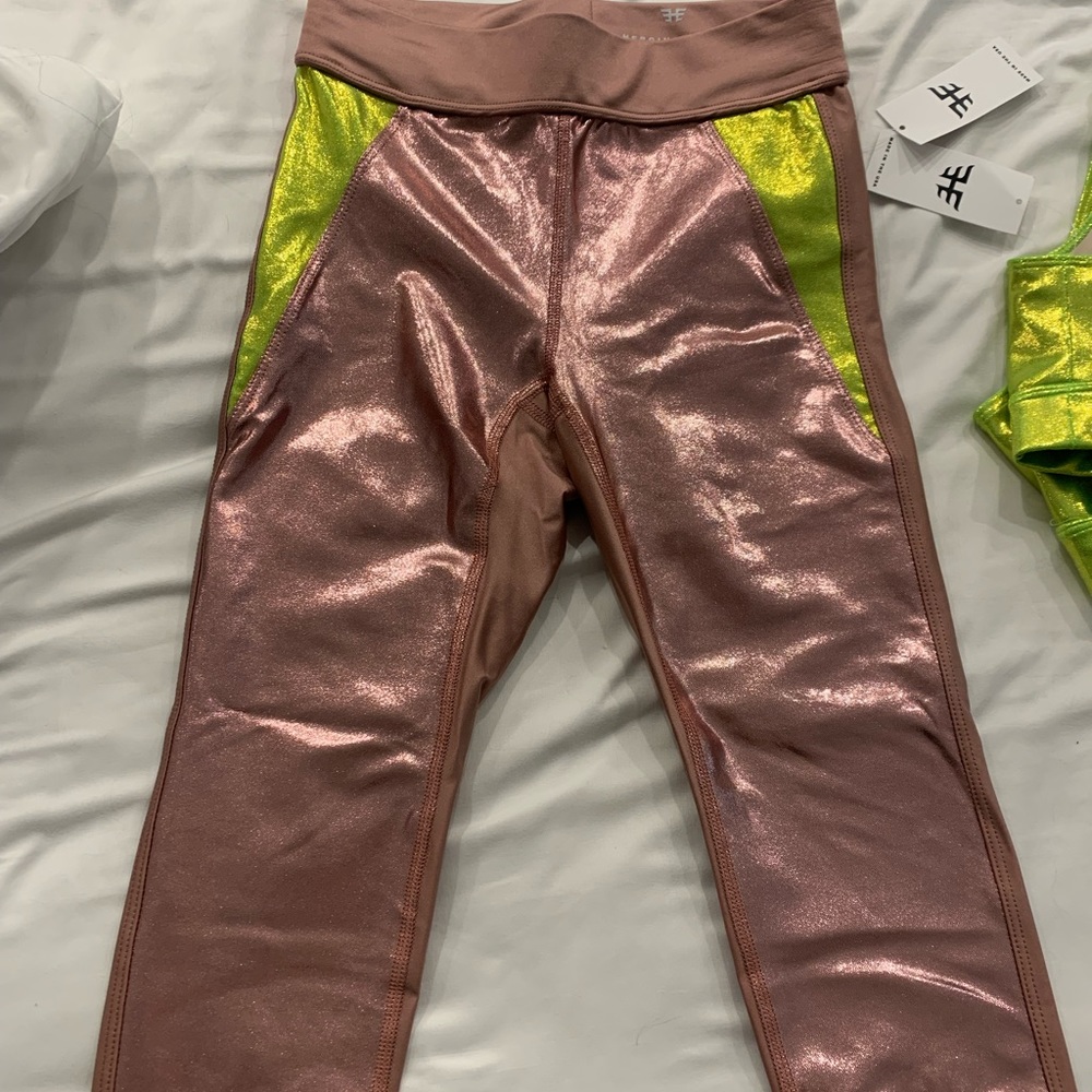 BRAND NEW WITH TAGS HEROINE SPORT LEGGINGS